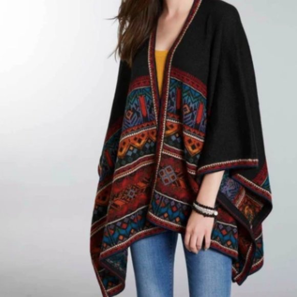 Invisible World Sweaters - INVISIBLE WORLD TARABUCO ALPACA PONCHO